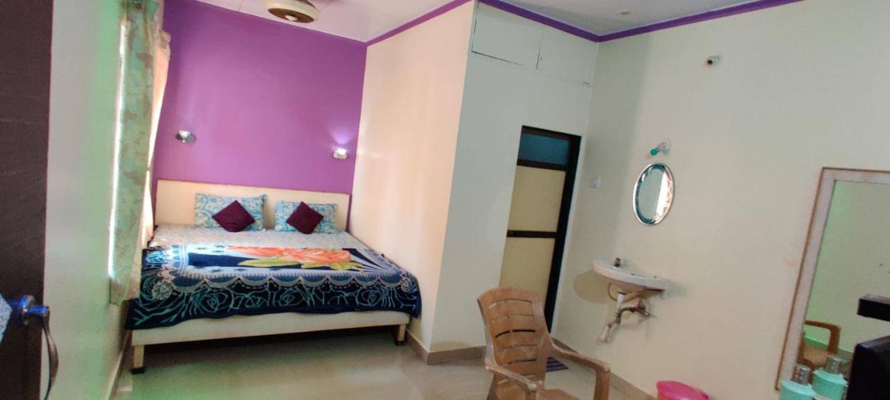 New Alpha House Matheran Hotel Ngoại thất bức ảnh